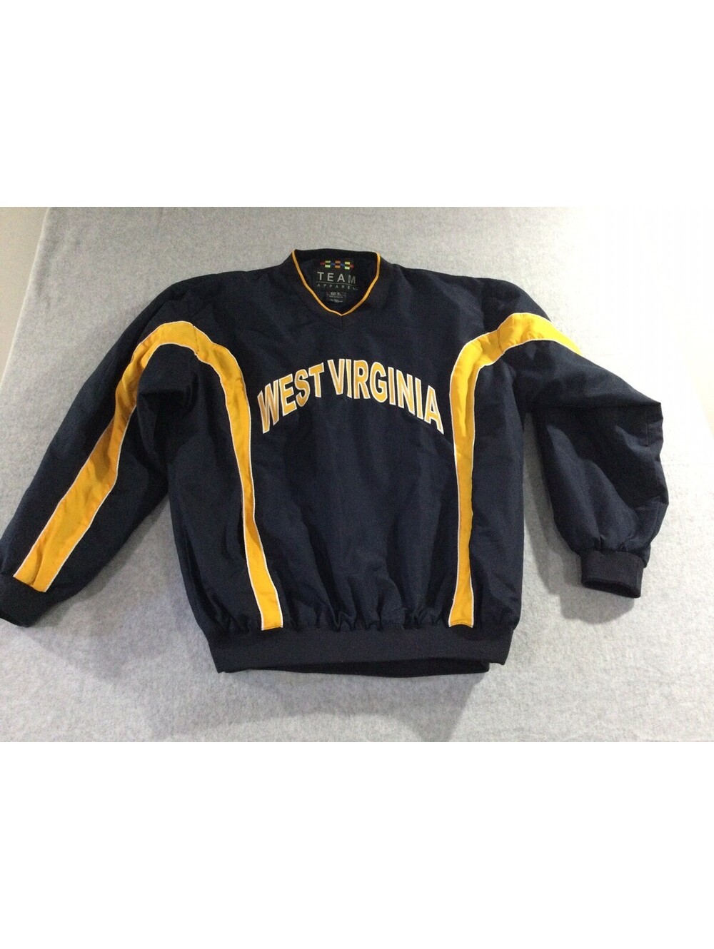 West Virginia Mountaineers Men’s Vintage V-Neck Windbreaker Pullover Pockets
